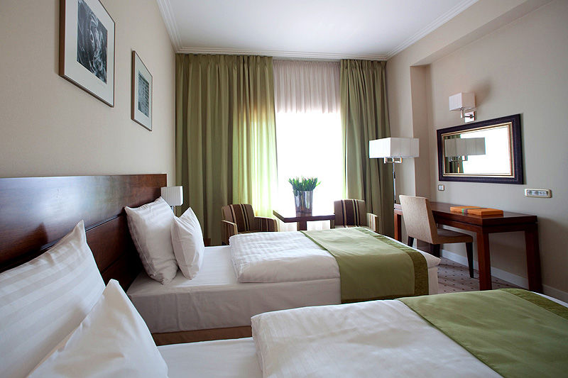Capital Plaza Hotel Bucharest Room photo